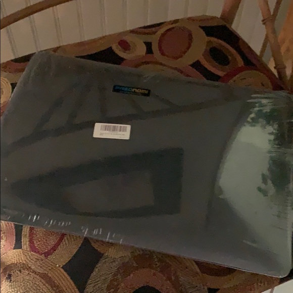 Pasonomi MacBook Air 13 inch shell cover NWT - Picture 1 of 4